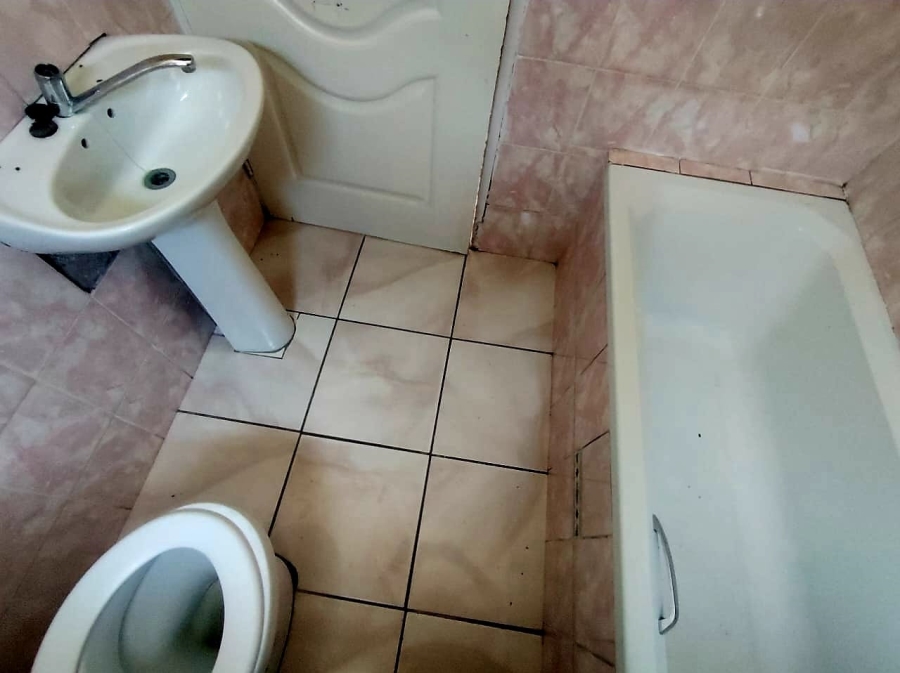 4 Bedroom Property for Sale in Mdantsane Nu 17 Eastern Cape